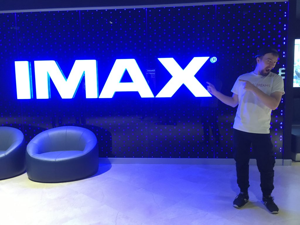 Киномакс imax ростов на дону. Киномакс ИМАКС Ростов на Дону. IMAX Армавир. Очки IMAX Киномакс. IMAX Оренбург.